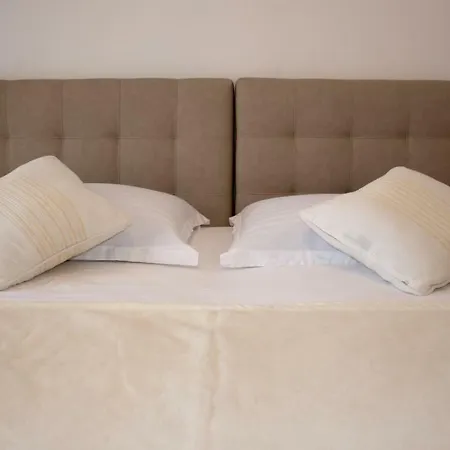Mariolina Apartman Krk Town