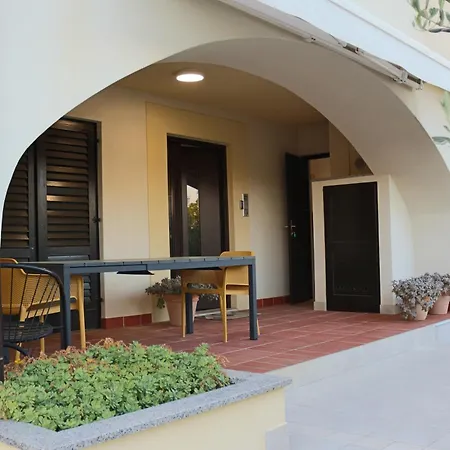 Mariolina Apartament *